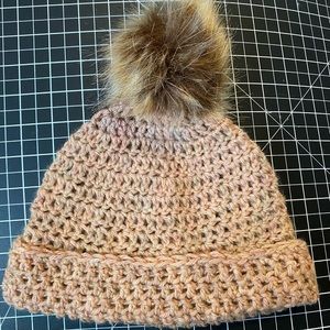 Crochet Hat (Young Adult/Teen)